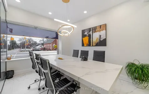 1563 Dundas Street W Mississauga ON L5C 1E3