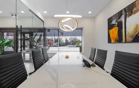 1563 Dundas Street W Mississauga ON L5C 1E3