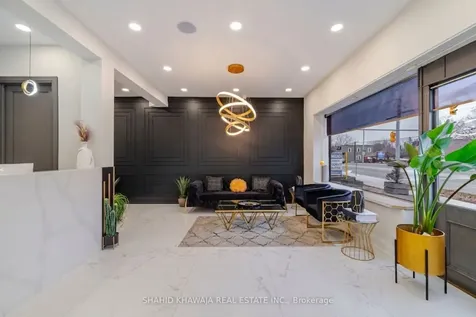 1563 Dundas Street W Mississauga ON L5C 1E3
