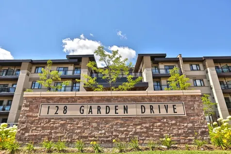 128 Garden Drive Oakville ON L6K 0H7