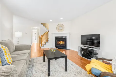 5480 Glen Erin Drive Mississauga ON L5M 5R3