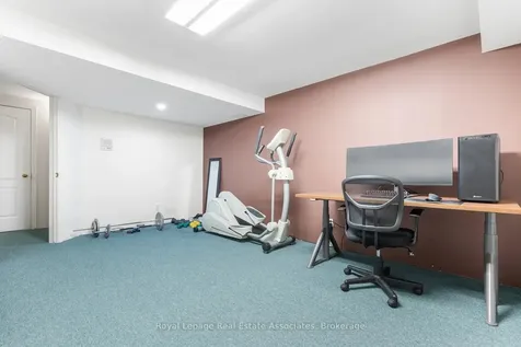 5480 Glen Erin Drive Mississauga ON L5M 5R3