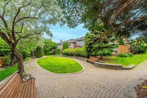 5480 Glen Erin Drive Mississauga ON L5M 5R3
