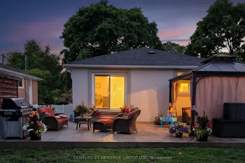 130 Rangoon Road Toronto ON M9C 4P2