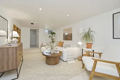 263 Humbercrest Boulevard Toronto ON M6S 4L5