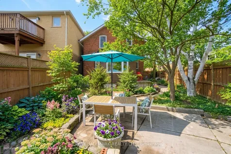 263 Humbercrest Boulevard Toronto ON M6S 4L5