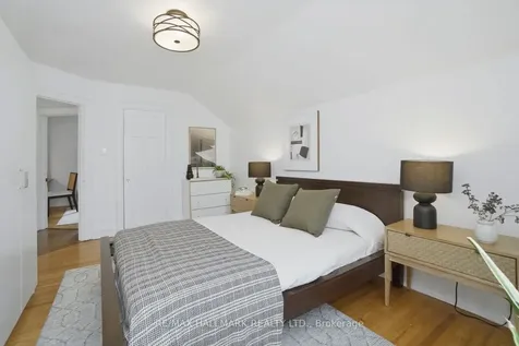 263 Humbercrest Boulevard Toronto ON M6S 4L5