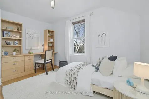 263 Humbercrest Boulevard Toronto ON M6S 4L5