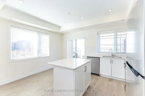 82 William Duncan Road Toronto ON M3K 0B7