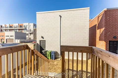 82 William Duncan Road Toronto ON M3K 0B7