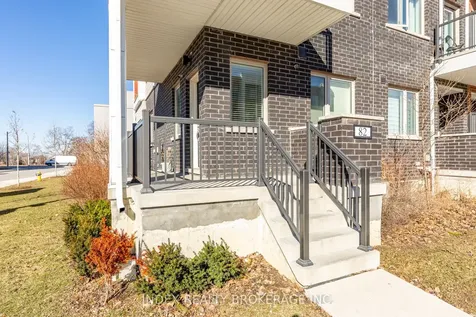 82 William Duncan Road Toronto ON M3K 0B7