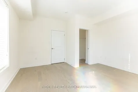 82 William Duncan Road Toronto ON M3K 0B7