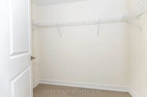 82 William Duncan Road Toronto ON M3K 0B7