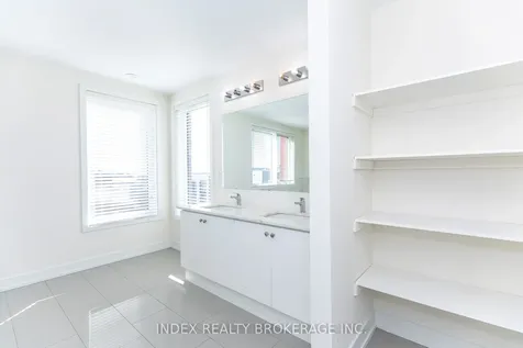 82 William Duncan Road Toronto ON M3K 0B7