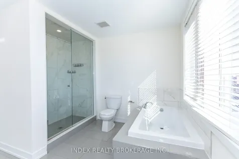 82 William Duncan Road Toronto ON M3K 0B7