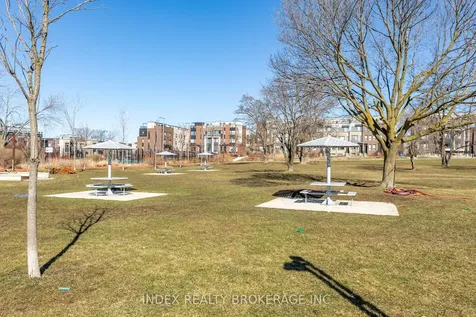82 William Duncan Road Toronto ON M3K 0B7