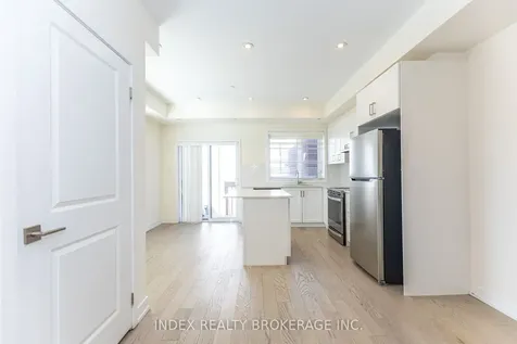 82 William Duncan Road Toronto ON M3K 0B7
