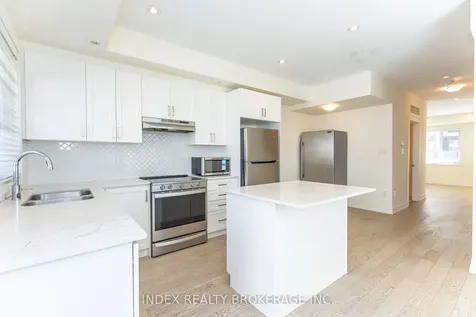 82 William Duncan Road Toronto ON M3K 0B7