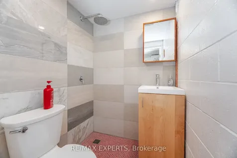 289 Old Weston Road Toronto ON M6N 3A7