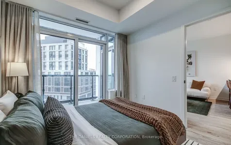 2495 Eglinton Avenue W Mississauga ON L5M 2T2