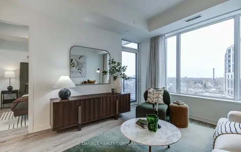 2495 Eglinton Avenue W Mississauga ON L5M 2T2