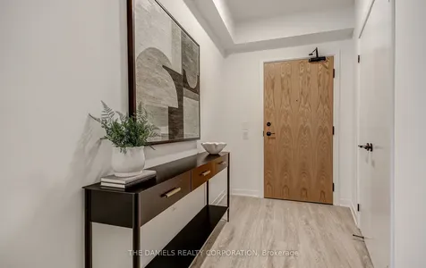 2495 Eglinton Avenue W Mississauga ON L5M 2T2