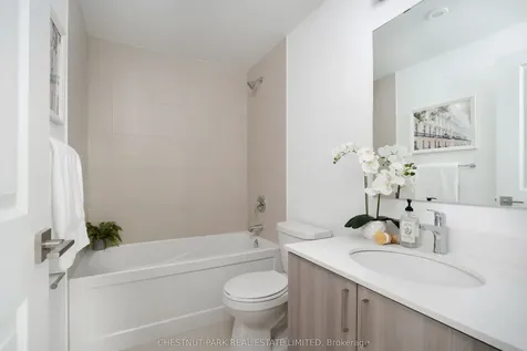 4025 Hickory Drive Mississauga ON L4W 1L1