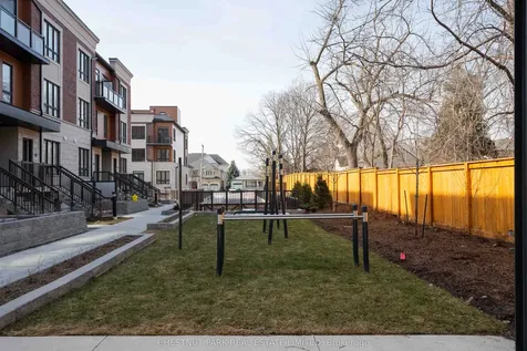 4025 Hickory Drive Mississauga ON L4W 1L1