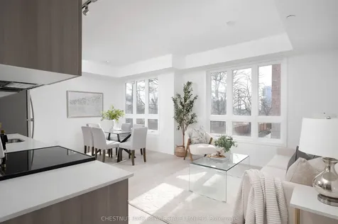 4025 Hickory Drive Mississauga ON L4W 1L1