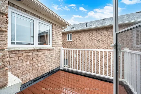 252 Vintage Gate Brampton ON L6X 5B7