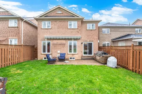 252 Vintage Gate Brampton ON L6X 5B7