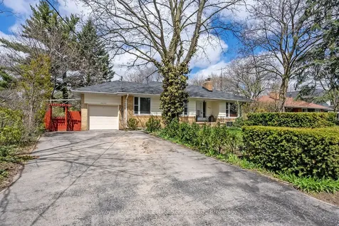 2043 Devon Road Oakville ON L6J 2N1
