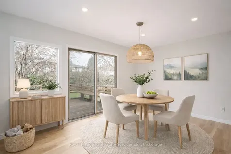 2043 Devon Road Oakville ON L6J 2N1