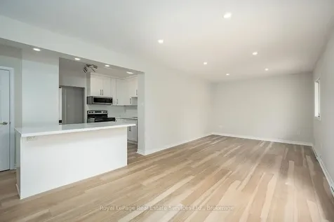 2043 Devon Road Oakville ON L6J 2N1
