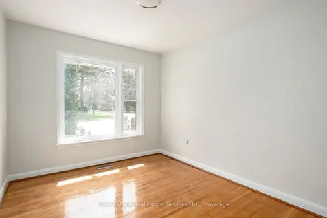 2043 Devon Road Oakville ON L6J 2N1