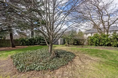 2043 Devon Road Oakville ON L6J 2N1