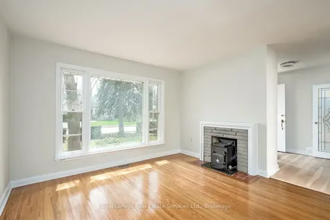 2043 Devon Road Oakville ON L6J 2N1