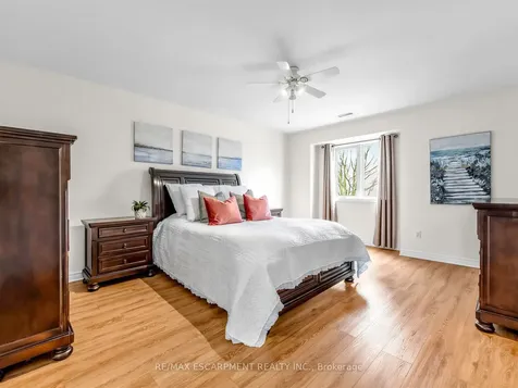 705 Cumberland Avenue Burlington ON L7N 3W4