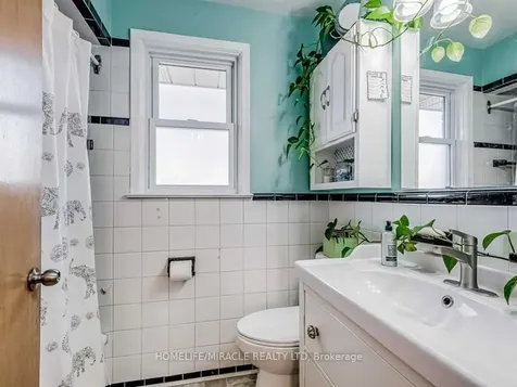 276 Elmhurst Drive Toronto ON M9W 2M2