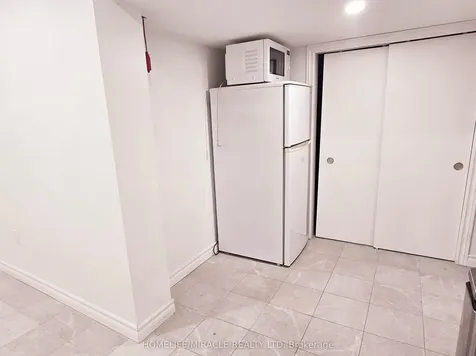 276 Elmhurst Drive Toronto ON M9W 2M2