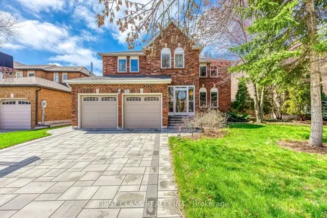 1386 Silversmith Drive Oakville ON L6M 2X4