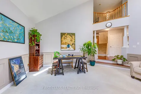 1386 Silversmith Drive Oakville ON L6M 2X4