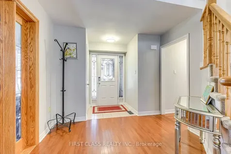 1386 Silversmith Drive Oakville ON L6M 2X4