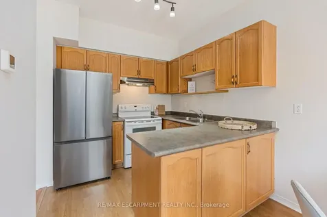 2393 Dalebrook Drive Oakville ON L6H 6K4