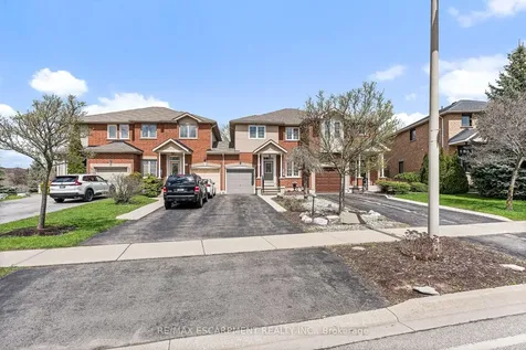 2393 Dalebrook Drive Oakville ON L6H 6K4