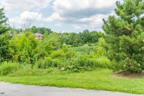 2393 Dalebrook Drive Oakville ON L6H 6K4