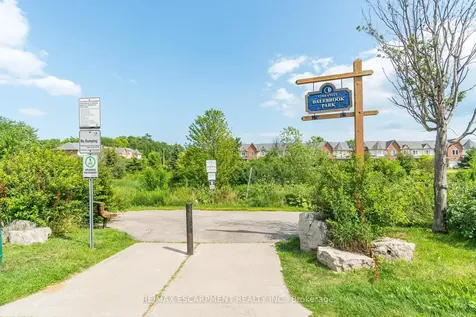 2393 Dalebrook Drive Oakville ON L6H 6K4