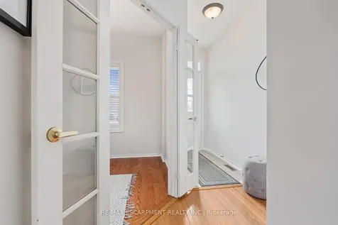 2393 Dalebrook Drive Oakville ON L6H 6K4