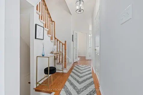 2393 Dalebrook Drive Oakville ON L6H 6K4