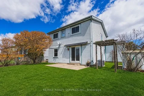 4 Mount Forest Drive Brampton ON L6Z 1B7